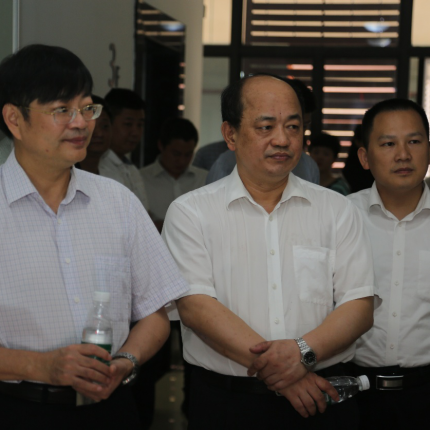 株洲市各大企業(yè)領(lǐng)導(dǎo)、專家前來(lái)考察指導(dǎo)工作